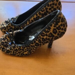 Pulse Leopard Print Kitten Heel Pumps in Brown and Black